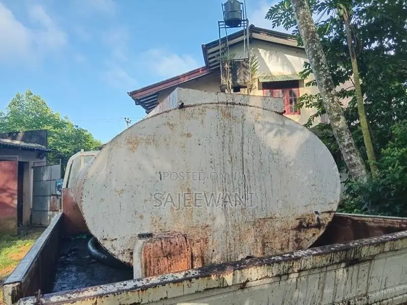 යකඩ ටැංකි