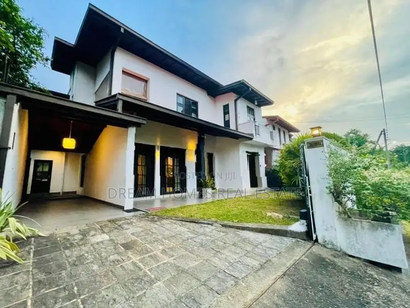 12 Perches Modern Solid Built Family Home for Sale – Athurugiriya