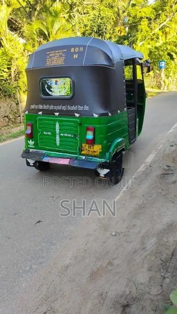 Bajaj RE 2 Storke 2004