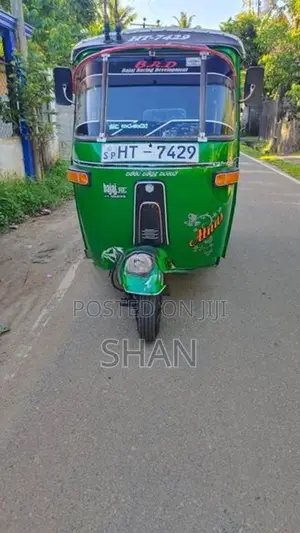 Bajaj RE 2 Storke 2004