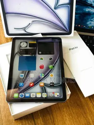Apple iPad Air M3 11"Inch 128GB Wi-Fi+Cellular