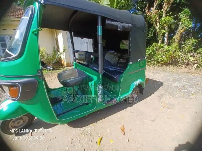 TVS King Three Wheeler 2011
