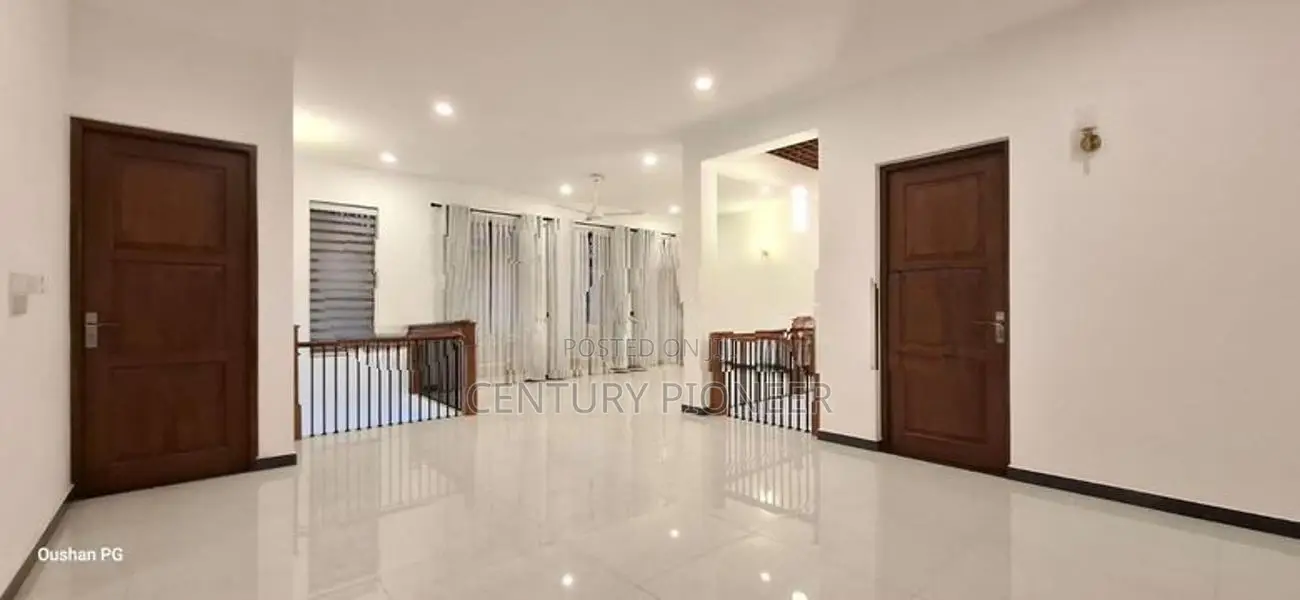 Brand new House for sale in Thalawathugoda.