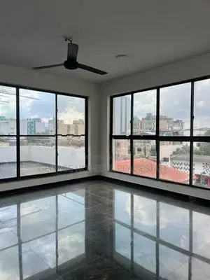 Colombo 6 Commercial Building for Rent