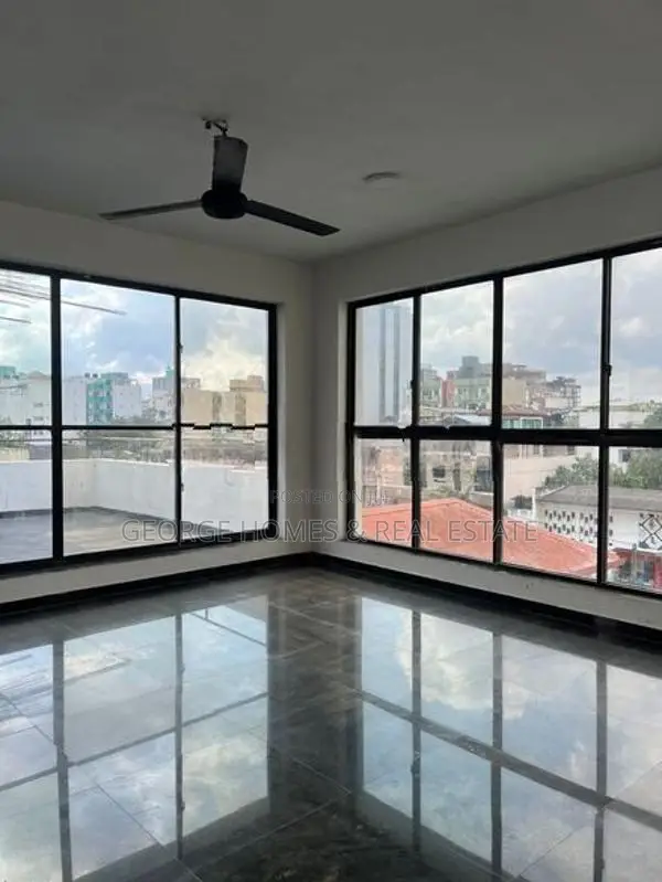 Colombo 6 Commercial Building for Rent
