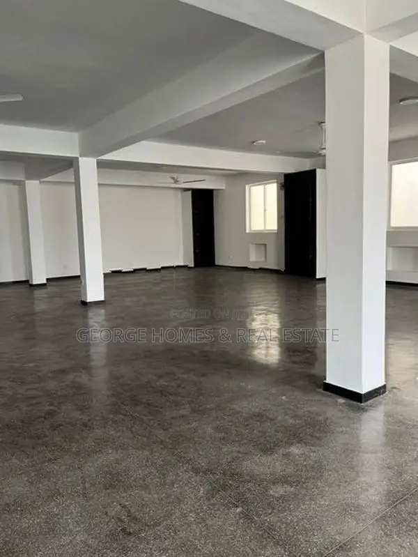 Colombo 6 Commercial Building for Rent
