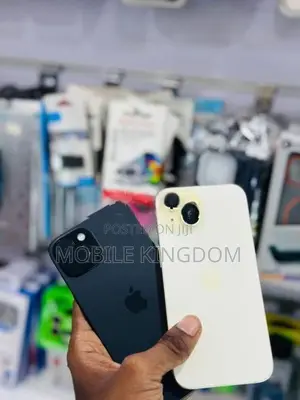 Apple iPhone 15 256GB (Used)
