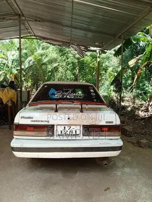 Mazda Familia 1987