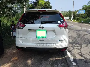 Nissan X-Trail 2015