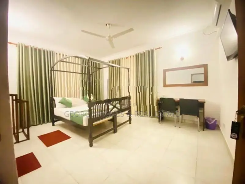 13 BR house for Rent Nugegoda