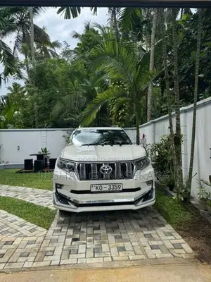 Toyota Land Cruiser Prado TX 150 2011