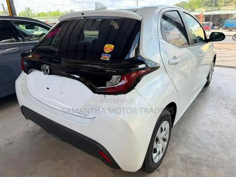 Toyota Yaris X Grade 2024