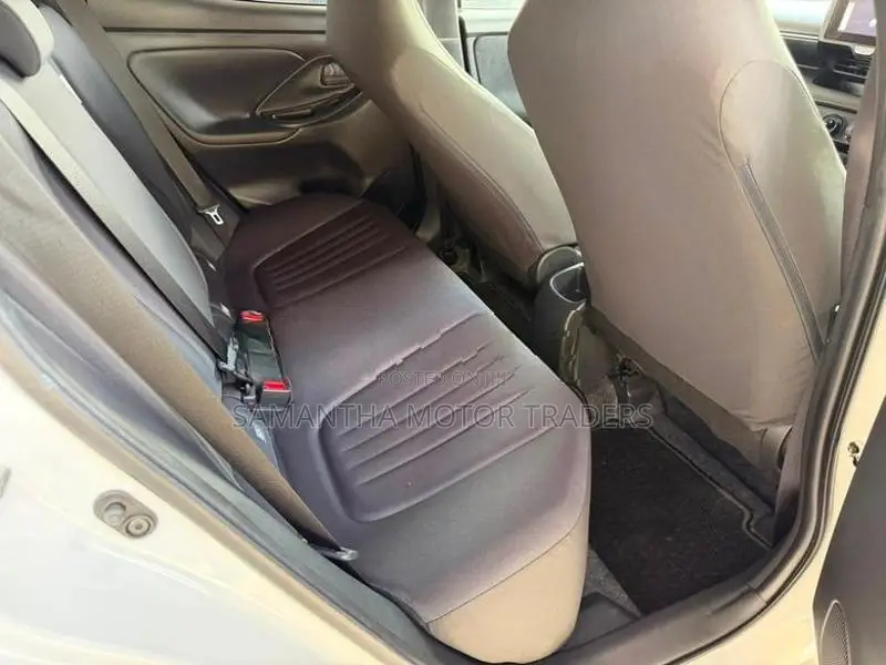 Toyota Yaris X Grade 2024