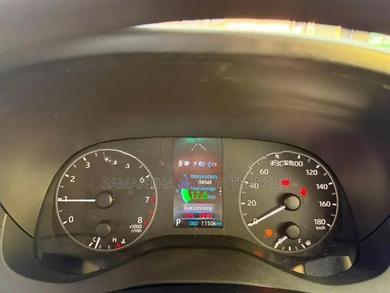 Toyota Yaris X Grade 2024