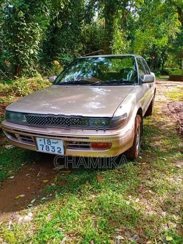 Toyota Sprinter 1990