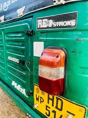 Bajaj RE 2 stock wheel 2003