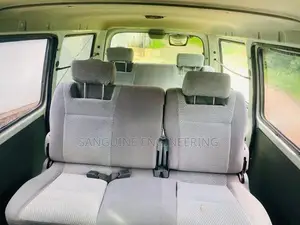 Mazda Bongo SKF2M 2005