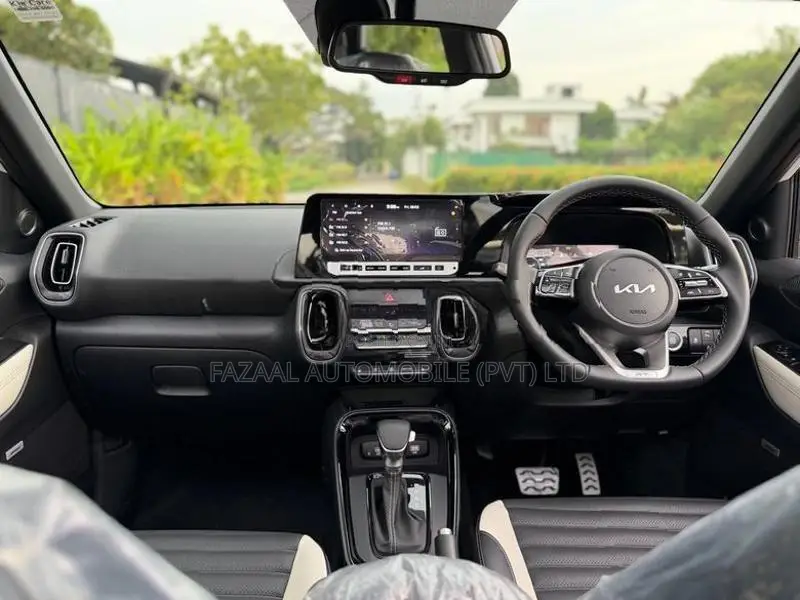 Kia Sonet GTX Plus 2025