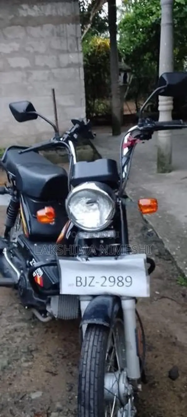 TVS XL 100 2025
