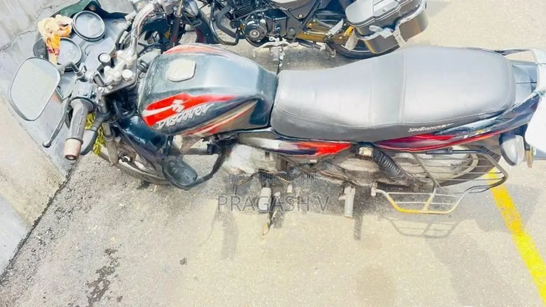 Bajaj Discover 125 2016