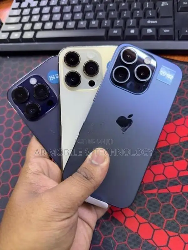 Apple iPhone 15 Pro 256GB (Used)