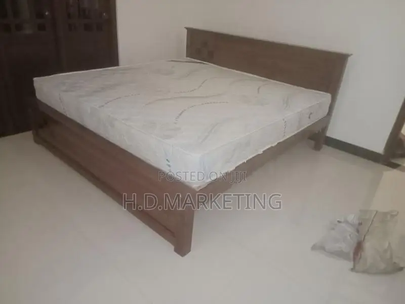 72*60 Queen Box Model Bed