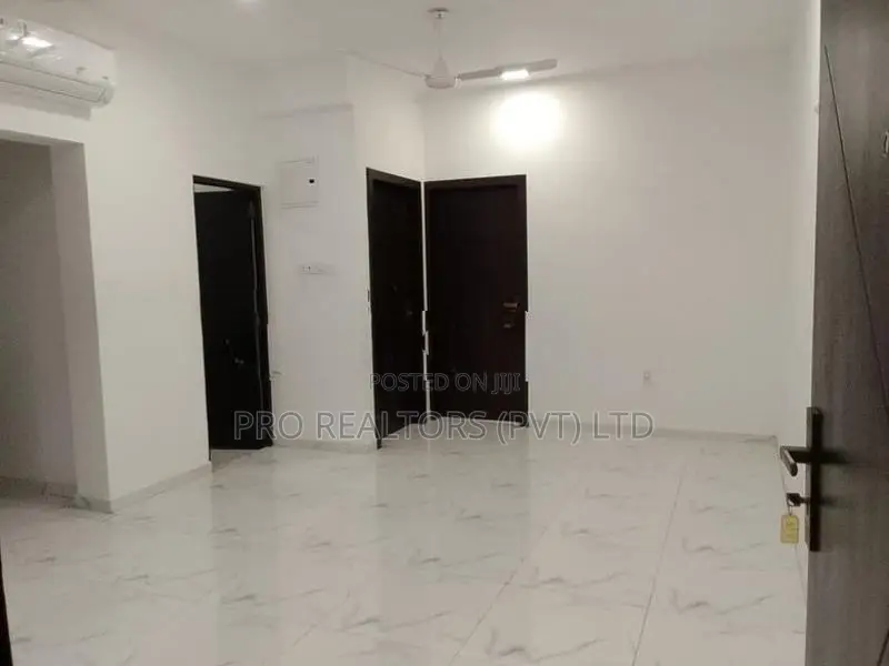 Brand New Apartment For Sale in Wellawatte !