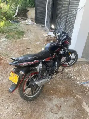Bajaj Discover 2010