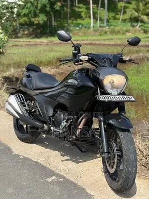 Suzuki Intruder FI 2020