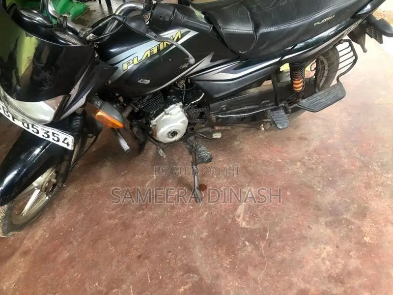 Bajaj Platina 100 2017