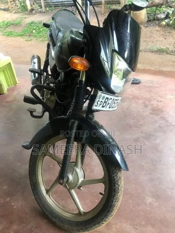 Bajaj Platina 100 2017