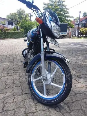 Bajaj CT100 100es 2023