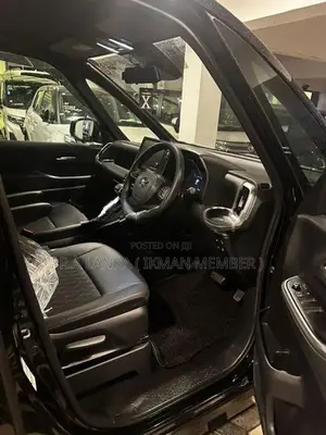 Toyota Noah 2025