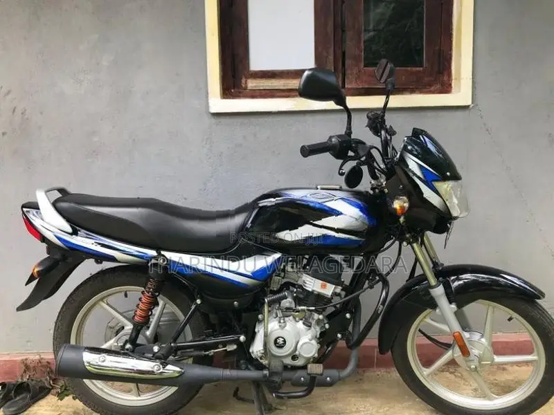 Bajaj CT100 2025