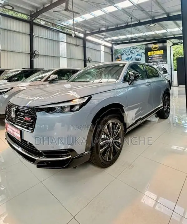 Honda Vezel RS premium 2026