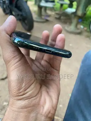 Apple iPhone 11 Pro (Used)