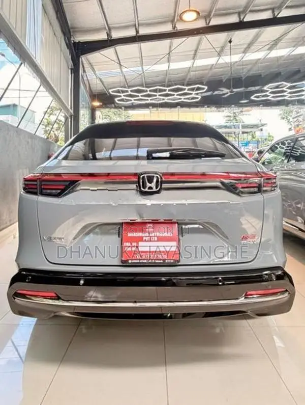Honda Vezel RS premium 2026