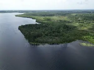 Panadura - Alubomulla Bolgoda Lake Facing Beautiful Land Plot Sale