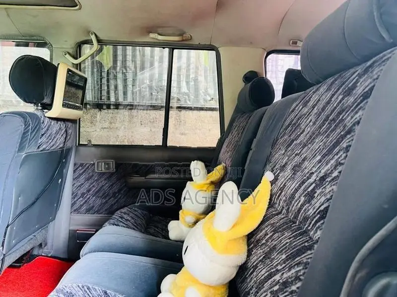 Toyota Land Cruiser Box Prado 1988