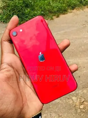 Apple iPhone SE 2 (Used)