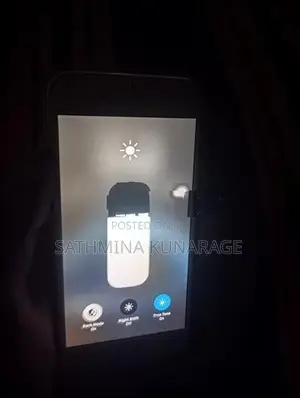 Apple iPhone 8 (Used)