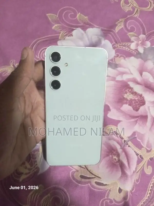 Samsung Galaxy S23 FE (Used)