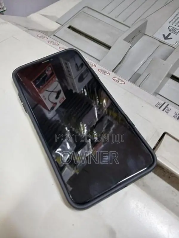 Apple iPhone 11 Pro Max (Used)
