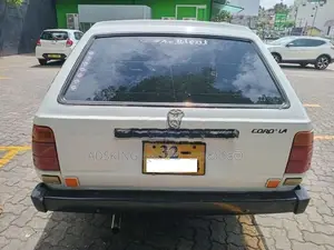 Toyota Corolla DX wagon KE74 1986