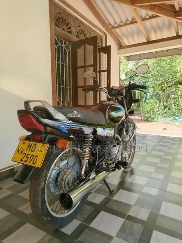Bajaj CT100 2005