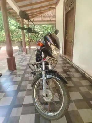 Bajaj CT100 2005