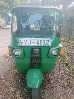 Bajaj RE 2012