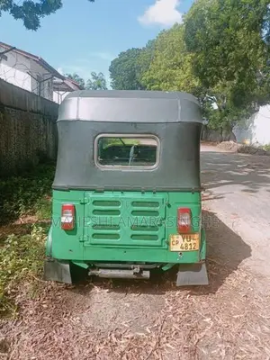 Bajaj RE 2012