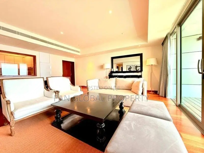 Apartment for Sale in Cinnamon Life Colombo 02