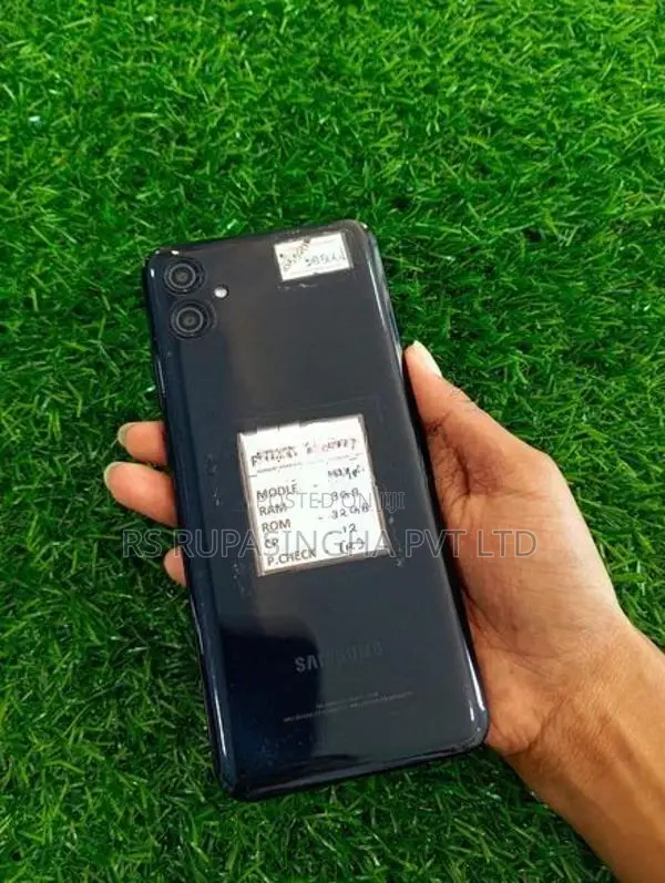 Samsung Galaxy A04e 3GB 32GB (Used)